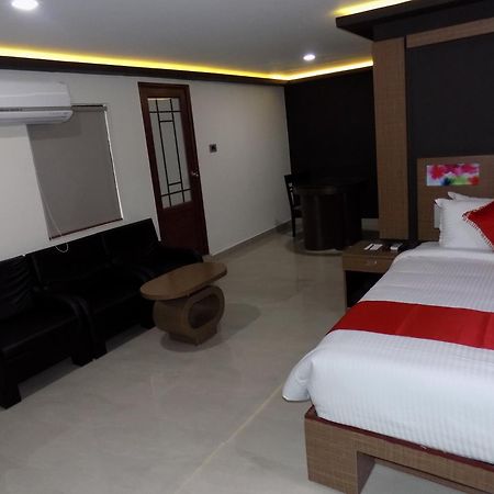 Alappuzha Hotel A J Park מראה חיצוני תמונה