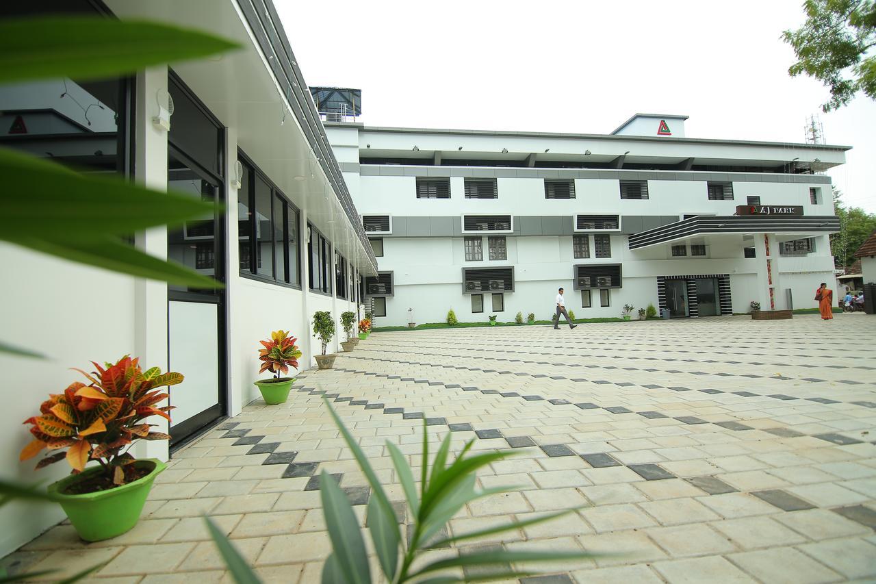 Alappuzha Hotel A J Park מראה חיצוני תמונה