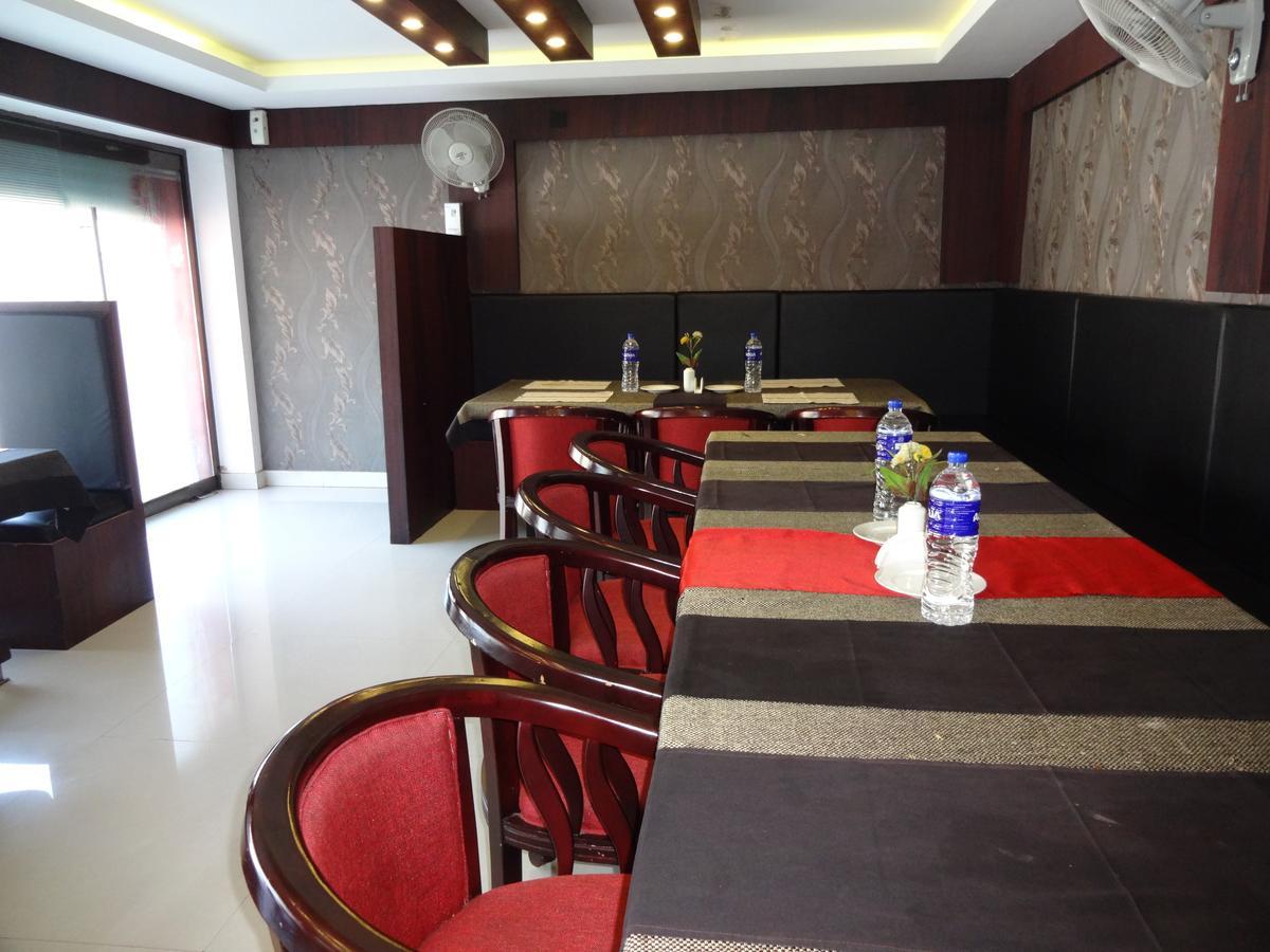 Alappuzha Hotel A J Park מראה חיצוני תמונה